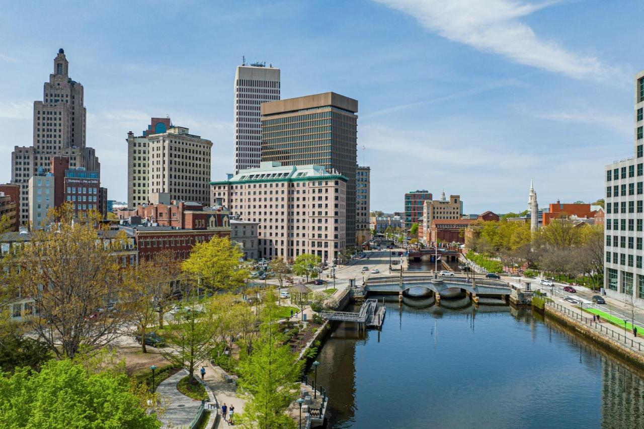 Отель Aloft Providence Downtown Экстерьер фото